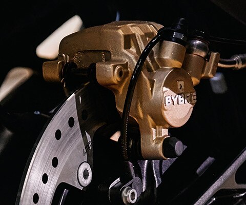 Pinzas de freno doradas de la G 310 GS