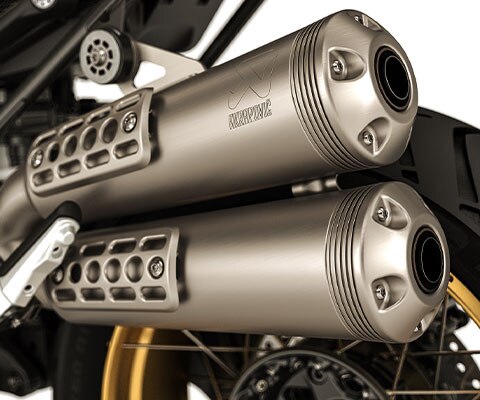 Vemos el sistema de escape elevado de la R nineT Urban G / S.