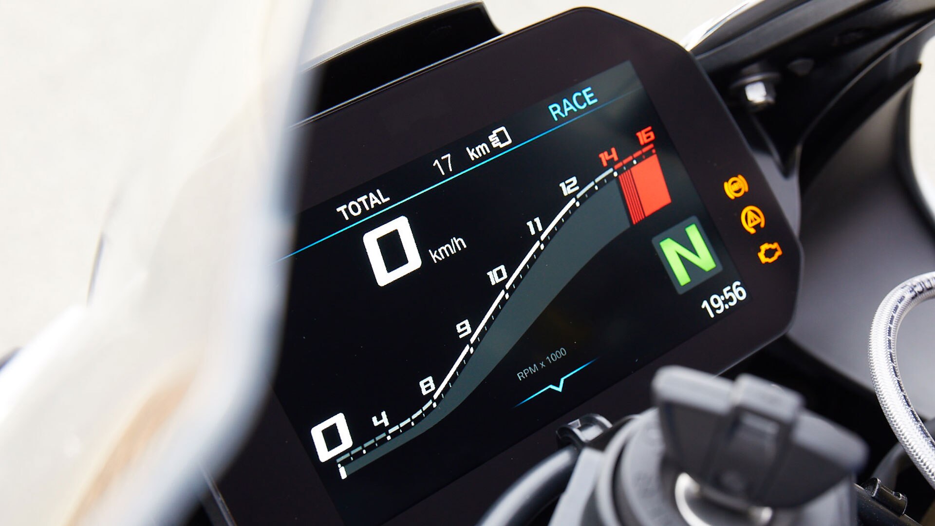 BMW RR - Pantalla TFT de 6,5 pulgadas
