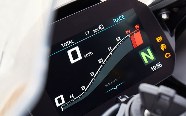 BMW RR - Pantalla TFT de 6,5 pulgadas