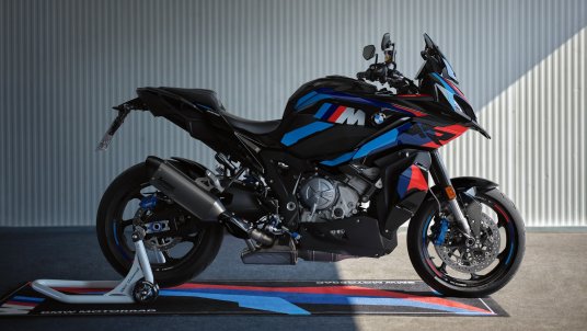 BMW M 1000 XR
